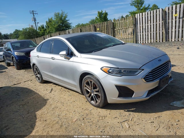 Salvage Ford Fusion Image