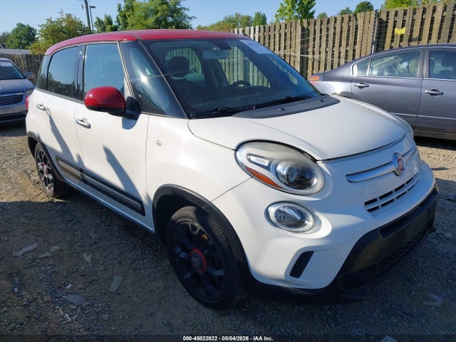 Salvage FIAT 500L Image