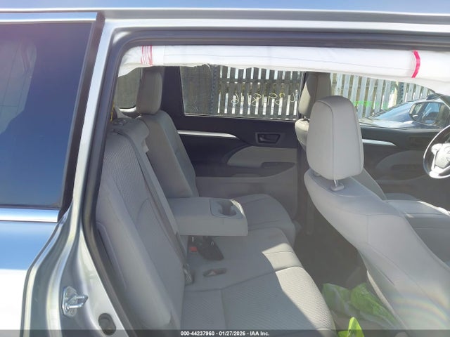 Toyota Highlander Le