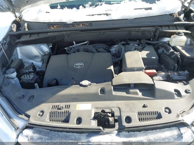 Toyota Highlander Le