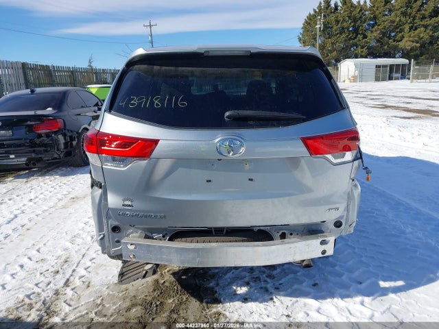 Toyota Highlander Le