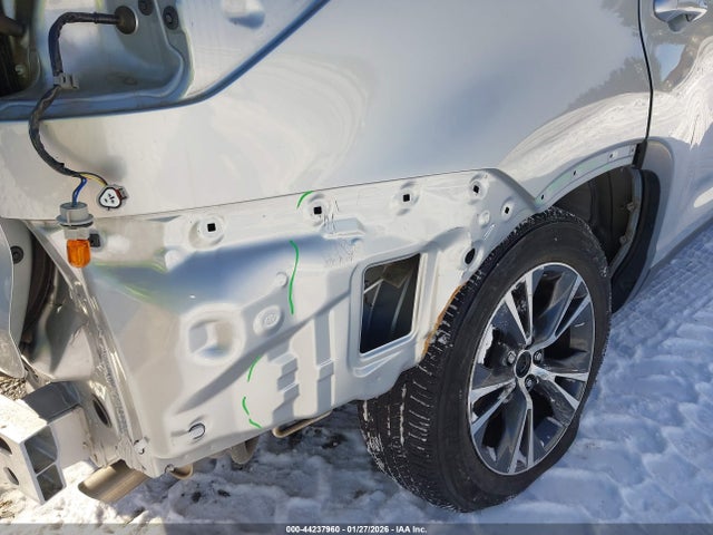 Toyota Highlander Le