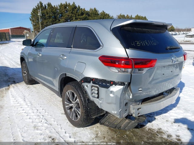 Toyota Highlander Le