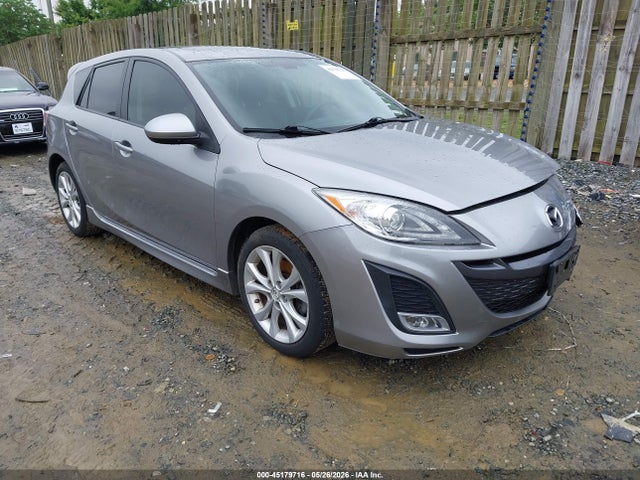 Salvage Mazda Mazda3 Image