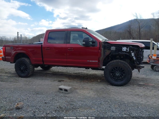 Ford F-250 Lariat