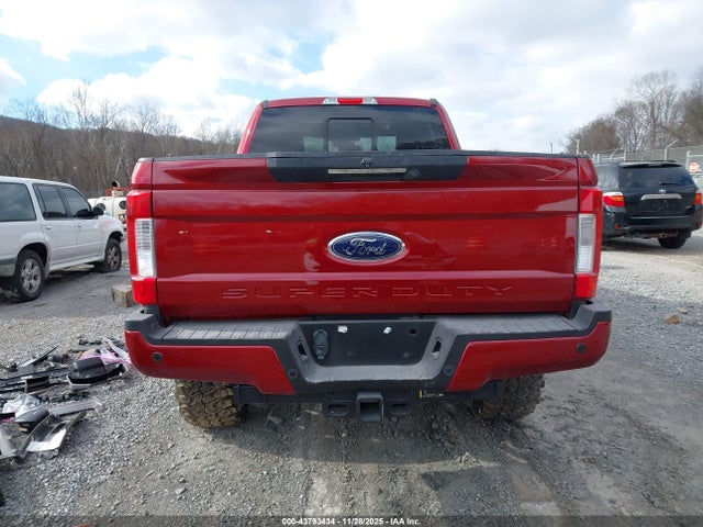 Ford F-250 Lariat