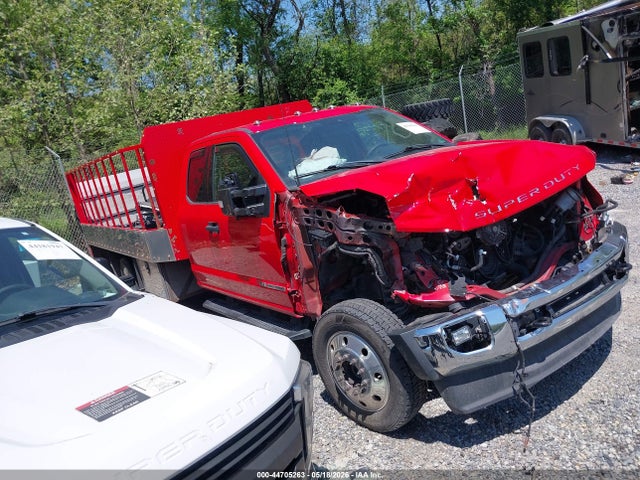 Salvage Ford F-450 Image