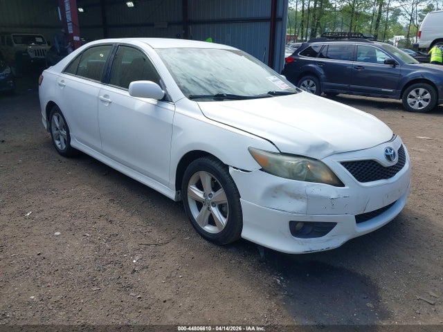 Salvage Toyota Camry Image