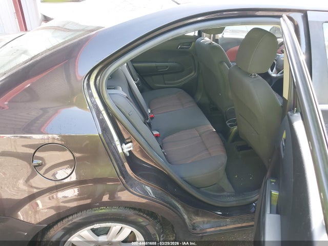 Chevrolet Sonic Lt Auto