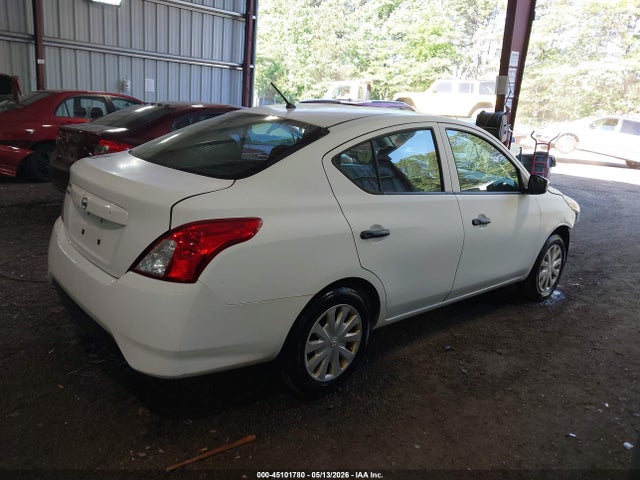Nissan Versa 1.6 S