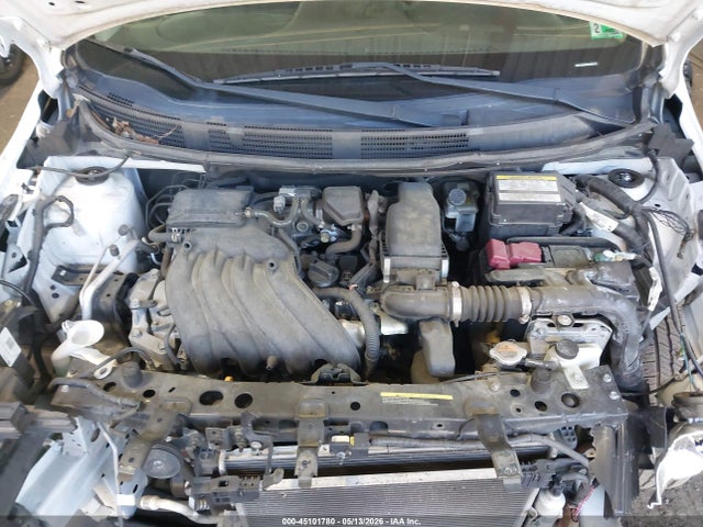 Nissan Versa 1.6 S