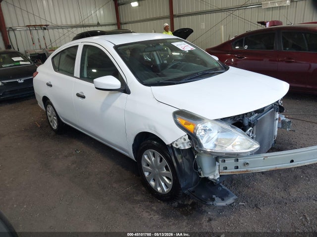 Salvage Nissan Versa Image