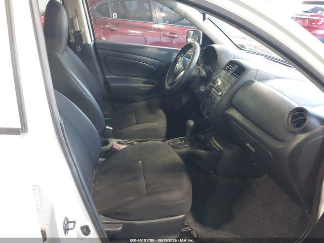Nissan Versa 1.6 S
