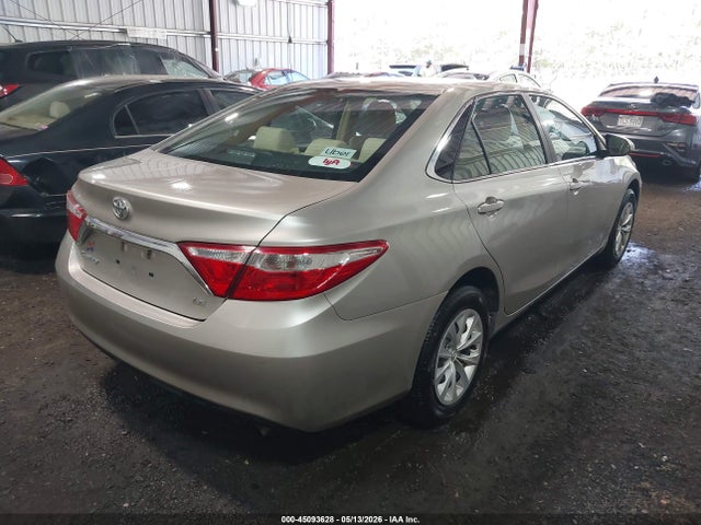 Toyota Camry Le