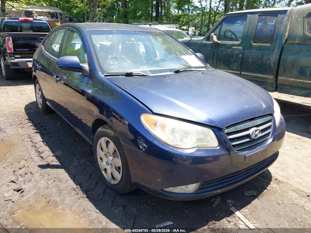 Salvage Hyundai ELANTRA Image