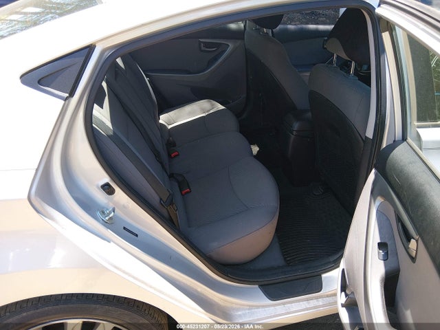 Hyundai ELANTRA Se
