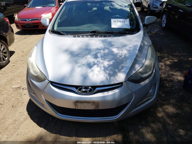 Hyundai ELANTRA Se