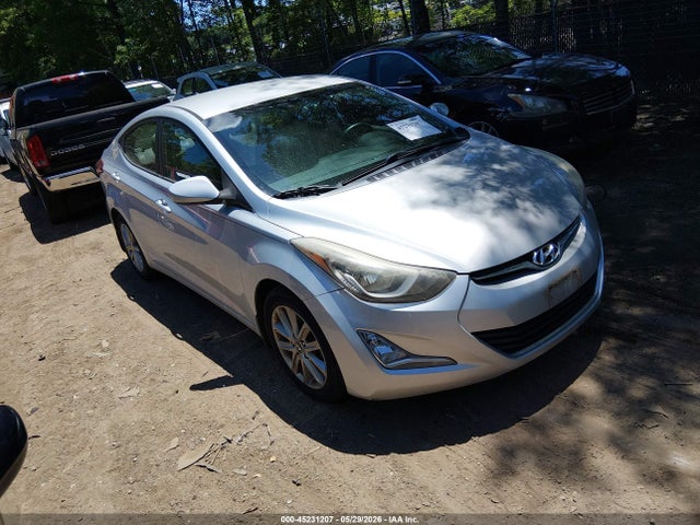 Salvage Hyundai ELANTRA Image