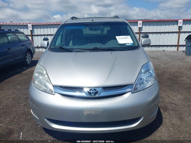 Toyota Sienna Limited