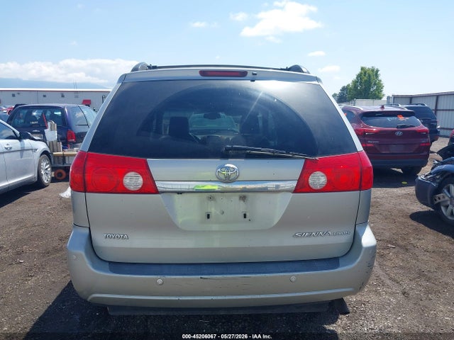 Toyota Sienna Limited