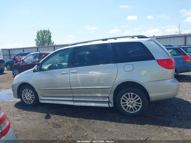 Toyota Sienna Limited