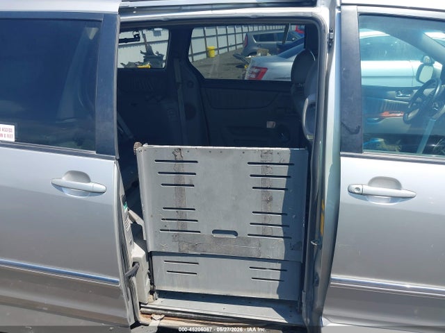 Toyota Sienna Limited