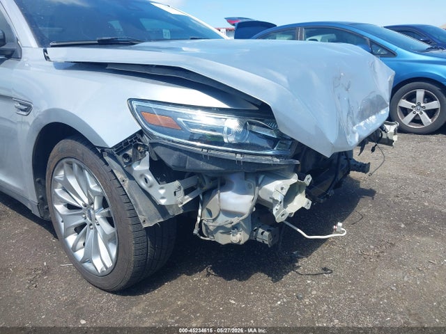 Ford Taurus Limited