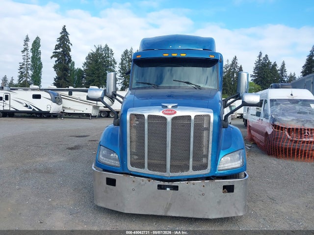 Peterbilt 579