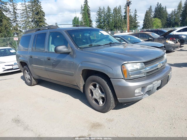 Salvage Chevrolet Trailblazer Image