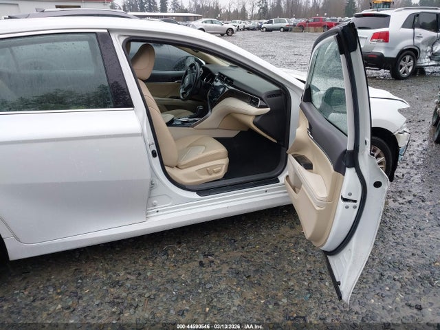 Toyota Camry Xle