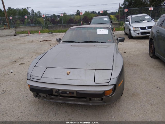 Porsche 944 S