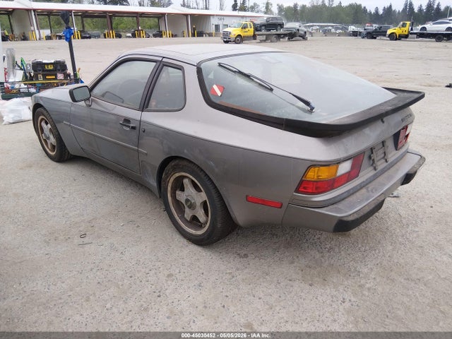 Porsche 944 S
