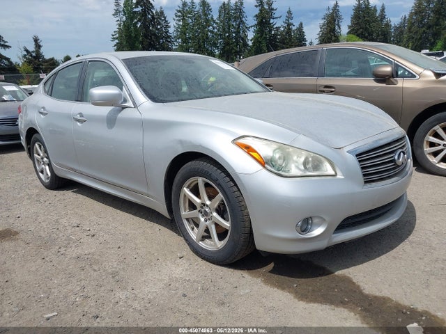 Salvage INFINITI M37x Image