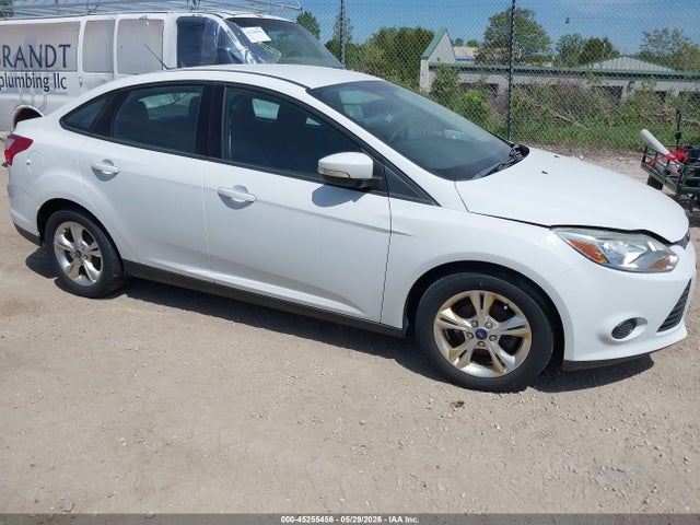 Salvage Ford Focus Image