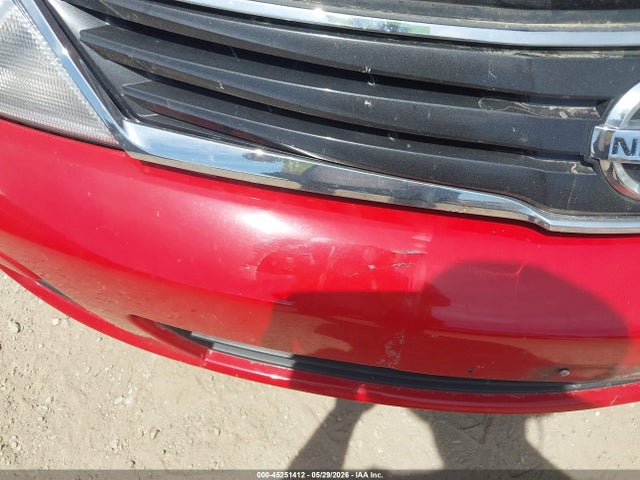 Nissan Versa 1.8 S