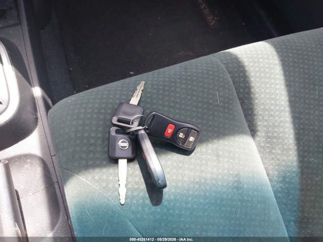Nissan Versa 1.8 S