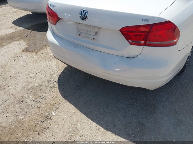 Volkswagen Passat 1.8t S