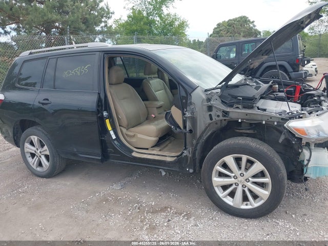 Toyota Highlander Sport