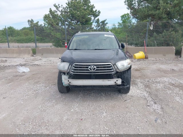 Toyota Highlander Sport