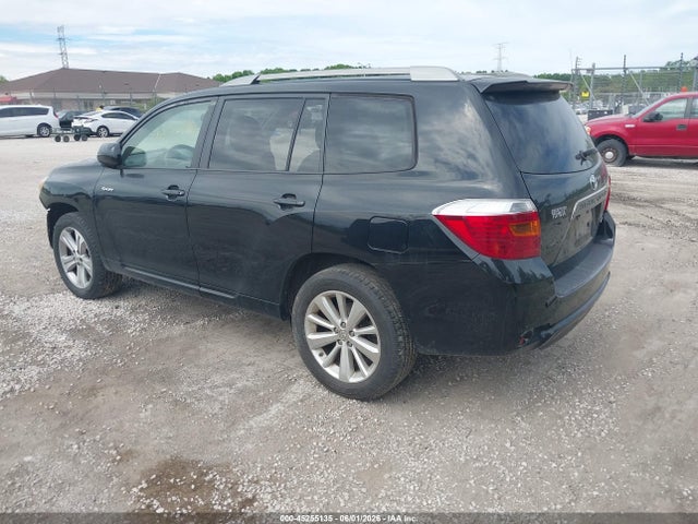 Toyota Highlander Sport