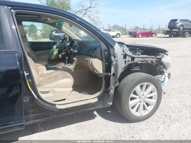 Toyota Highlander Sport