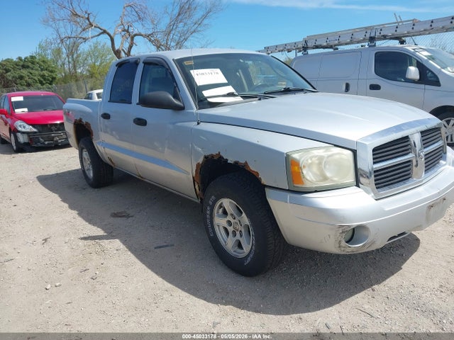 Salvage Dodge Dakota Image