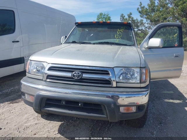Toyota 4Runner Sr5 V6
