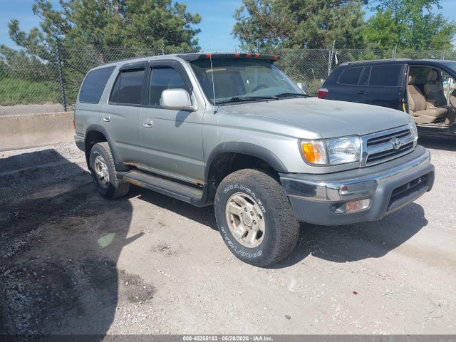 Salvage Toyota 4Runner Image