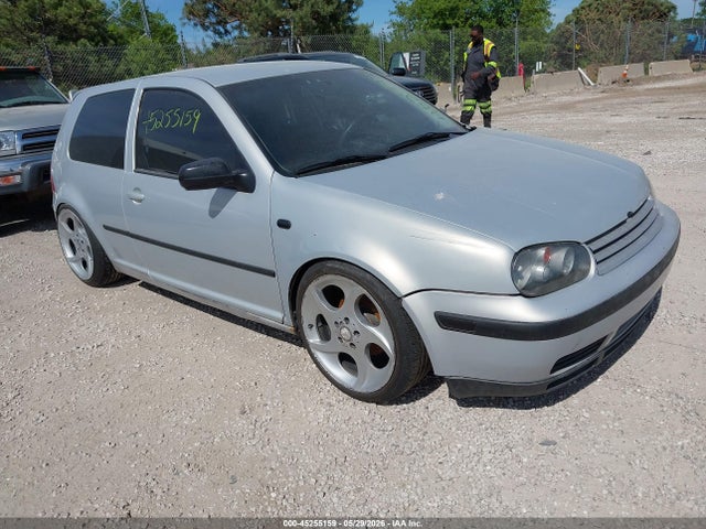 Salvage Volkswagen Golf Image