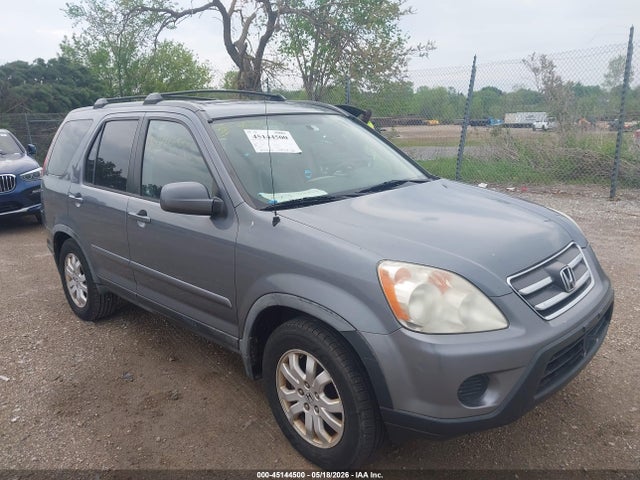 Salvage Honda CR-V Image