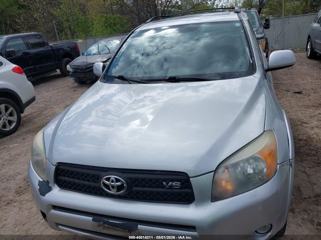 Toyota RAV4 Sport V6