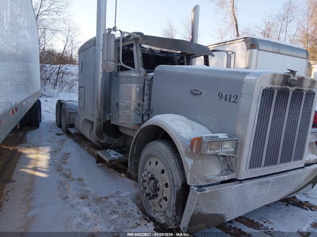 Peterbilt 379