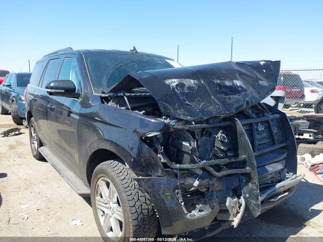 Salvage Ford Expedition Image