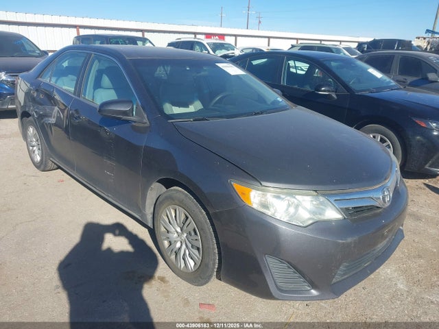 Salvage Toyota Camry Image